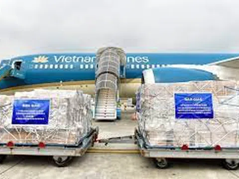 Vietnam Airlines vận chuyển an toàn vật tư y tế phòng chống dịch COVID-19 từ châu Âu