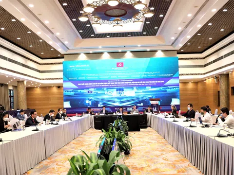 Hướng tới phát triển năng lượng xanh và năng lượng mới