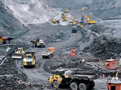 Giá cổ phiếu của các công ty khai thác than giảm sau COP26