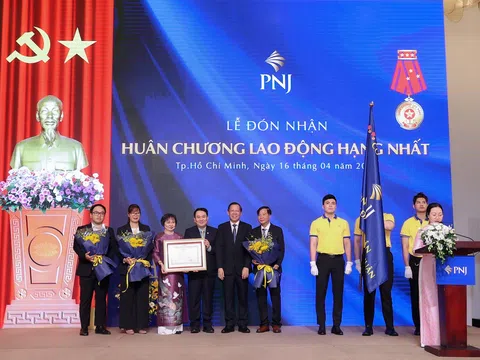 PNJ và bà Cao Thị Ngọc Dung nhận Huân chương Lao động hạng Nhất lần thứ hai