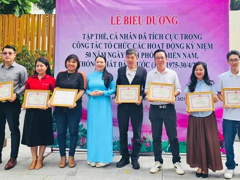 Tạp chí Doanh nghiệp và Kinh tế xanh làm tốt công tác truyền thông về Người Việt Nam ở nước ngoài