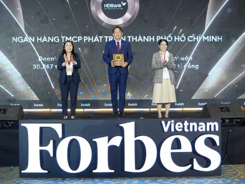 HDBank vào Top 50 doanh nghiệp niêm yết tiêu biểu nhất 2025