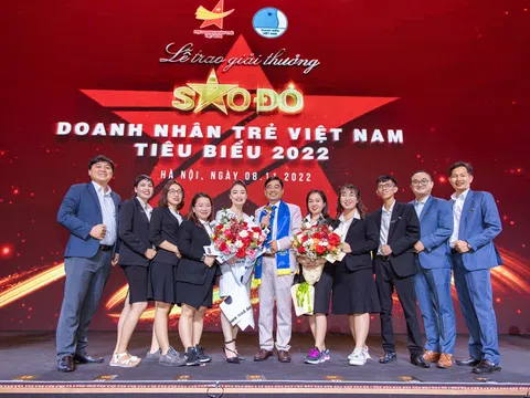 ‘Vua nha đam’ 3 lần liên tiếp nhận Giải thưởng Sao Đỏ