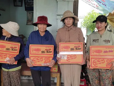 Acecook Việt Nam hỗ trợ 210.000 sản phẩm mì ăn liền cho người dân vùng lũ tại các tỉnh Đắk Lắk, Khánh Hoà, Gia Lai