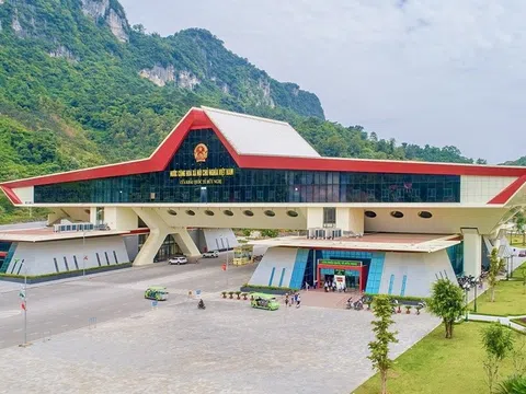 Thí điểm vận chuyển hàng hóa 2 chiều qua cửa khẩu quốc tế Hữu Nghị – Hữu Nghị Quan