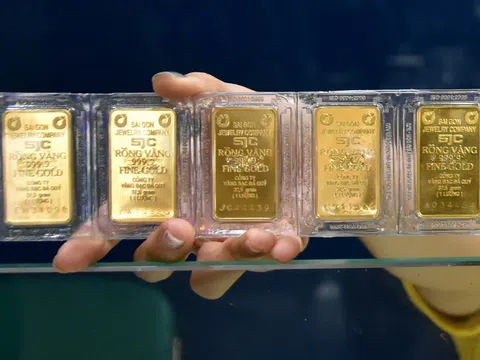 Giá vàng SJC trên ngưỡng 135 triệu đồng/lượng