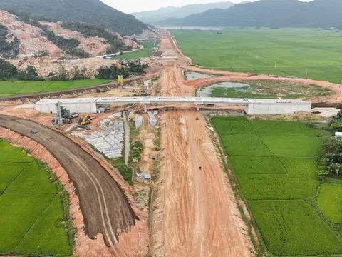 Bộ Xây dựng chấn chỉnh tiến độ gói thầu của liên doanh Trung Nam – CC1- Xây dựng Miền Trung - Tự Lập