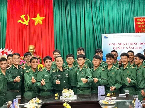 Chi đoàn đồn Biên phòng Cửa khẩu quốc tế Bờ Y tổ chức sinh nhật đồng đội quý IV/2025