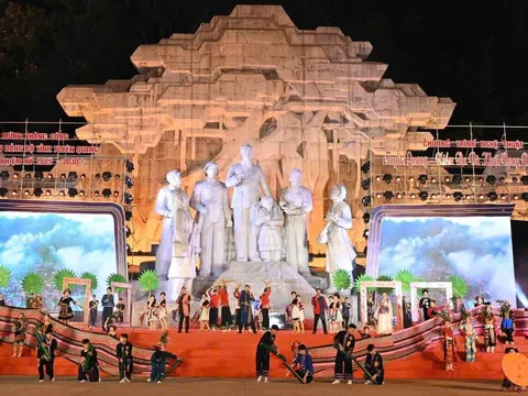 Đêm nghệ thuật tôn vinh Tuyên Quang