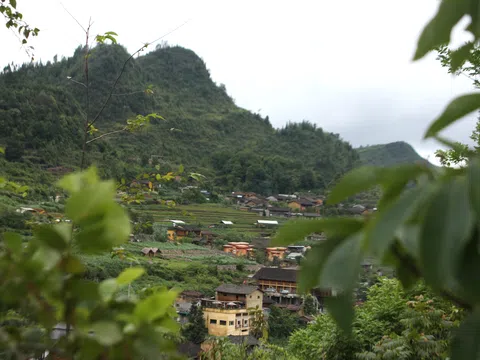 Làng Văn hóa Du lịch Lô Lô Chải: Bình yên dưới chân cột cờ Lũng Cú – Nơi hội tụ tinh hoa cao nguyên Đá