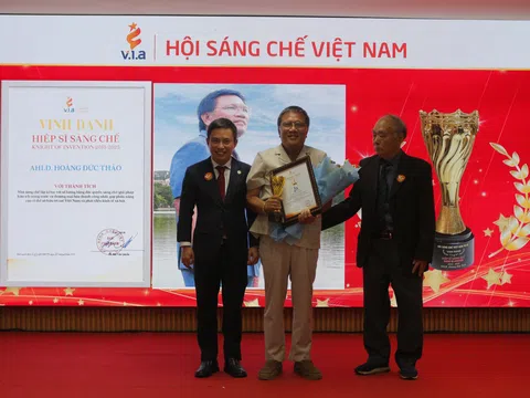 Nhà khoa học Việt Nam-Anh hùng Lao động Hoàng Đức Thảo được vinh danh "Hiệp sĩ sáng chế"