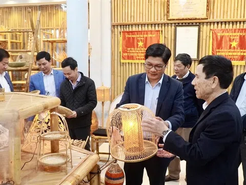 Thành phố Huế cấp Giấy chứng nhận cho các sản phẩm công nghiệp nông thôn tiêu biểu năm 2025