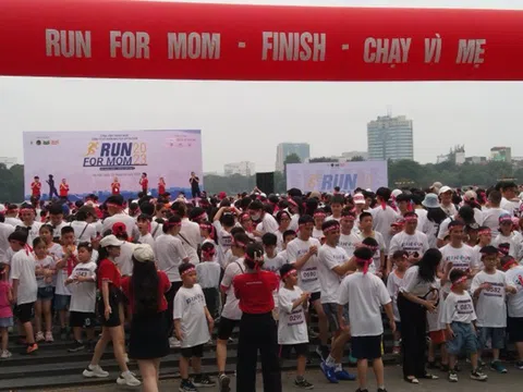 Giải chạy Festival Run For Mom: “Sải bước chân, Nâng tình Mẹ”