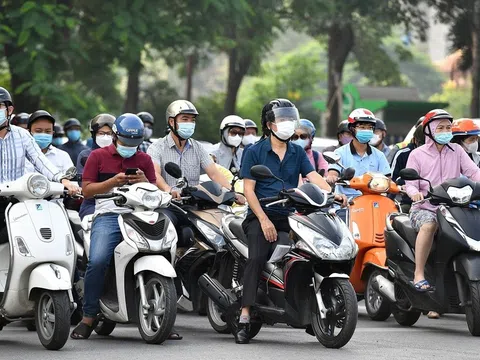 TP.HCM đề xuất hoán cải xe máy xăng sang điện