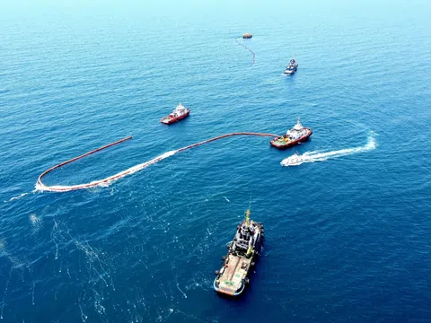 Ứng phó sự cố dầu tràn: Đề xuất quy định thời gian phản ứng cụ thể ngoài khơi