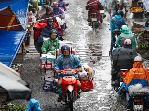 Miền Bắc sắp chuyển rét diện rộng, miền Trung đối mặt mưa lớn kéo dài