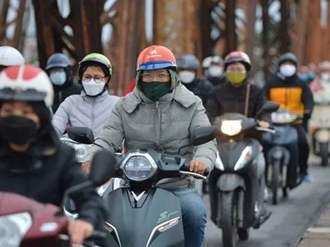 Hà Nội rét kéo dài, miền Trung mưa lớn nhiều ngày liên tiếp