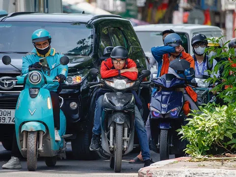 Hà Nội vạch lộ trình chuyển đổi xe máy xăng: Không “đánh úp”, đi từng bước để giảm áp lực xã hội