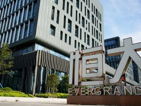 Tập đoàn Evergrande tái khởi động 10 dự án bất động sản