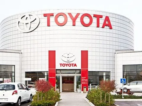 Dịch COVID-19: Doanh số bán xe Toyota tại Việt Nam giảm 19%