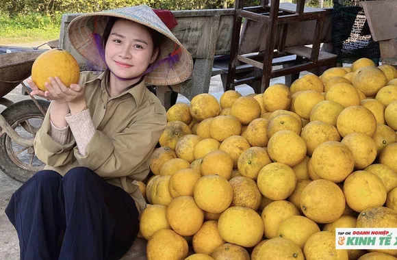 Nữ cử nhân Luật rời phố về quê làm “người kể chuyện nông sản”