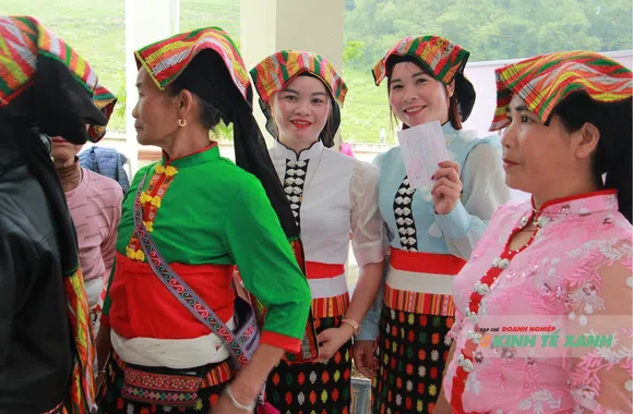 Đặt trọn niềm tin nơi lá phiếu