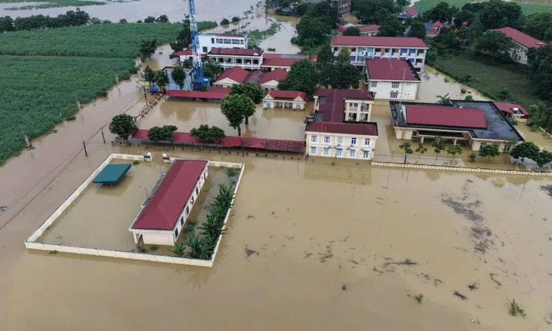 Thanh Hóa khẩn trương ứng phó mưa lũ, sơ tán hơn 1.600 người