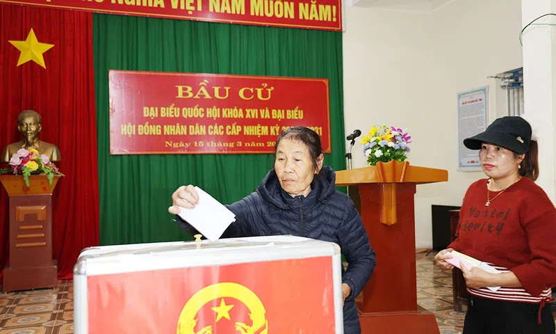 Hà Tĩnh: Gần 1 triệu cử tri nô nức đi bỏ phiếu