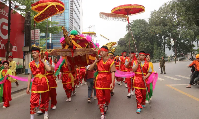 Khai mạc lễ hội tại Đền Mẫu Cấm Sơn Linh Từ: Điểm hẹn tâm linh hút khách đầu mùa du lịch 2026