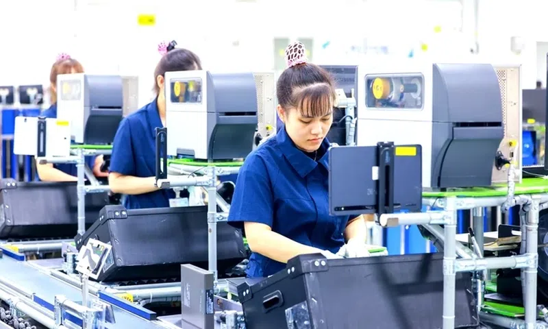 GDP nửa đầu năm tăng 8,18%: Động lực phục hồi rõ nét, nhưng chặng đường về đích 10% còn nhiều thách thức