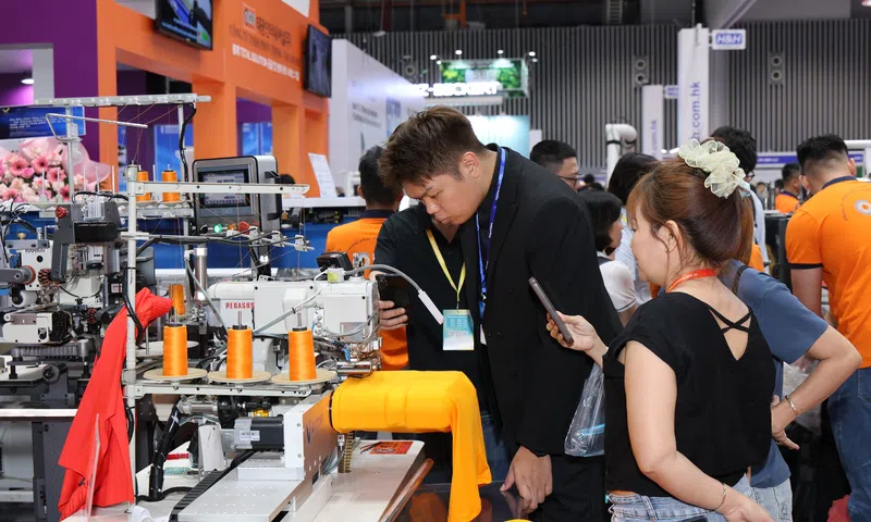 Chuyển đổi xanh - “điểm tựa” chiến lược của ngành dệt may trong chu kỳ cạnh tranh mới